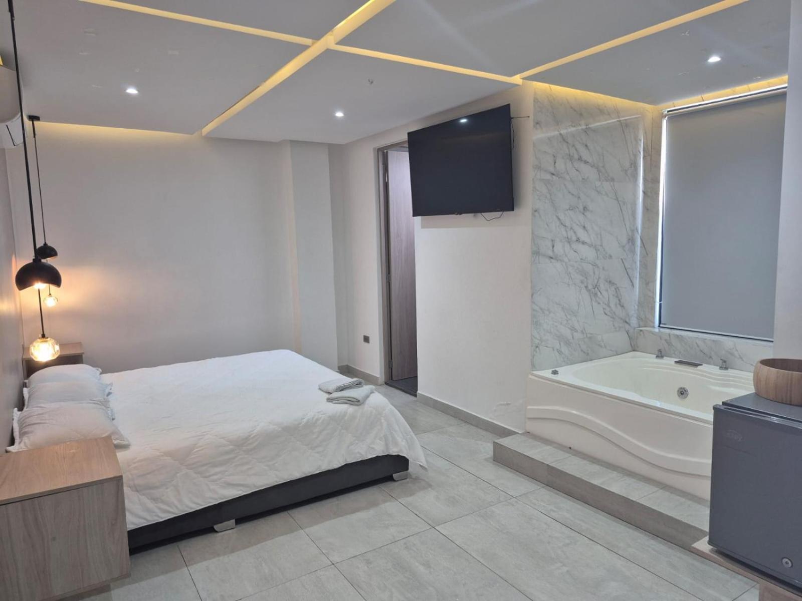 Sky Towers Hotel Cúcuta Екстериор снимка